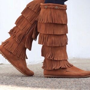 Minnetonka Fringe Tan Boots